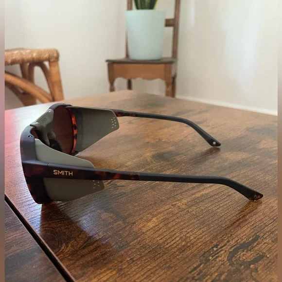 SMITH Venture Sunglasses - Excellent Condition Sunglasses
